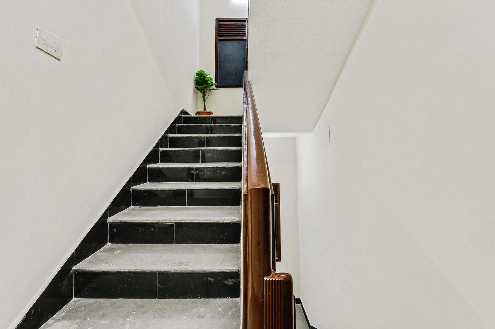 Hotel O Home G-Cloud Near Thirumangalam Metro Station Chennai Exterior foto